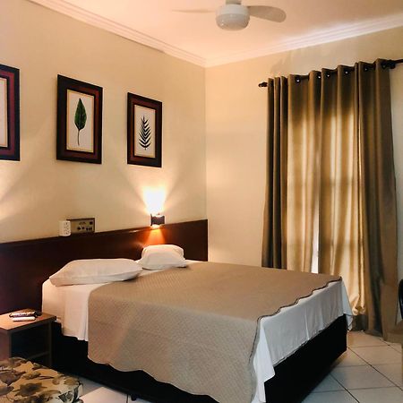 Hotel De Minas Каксамбу Екстериор снимка