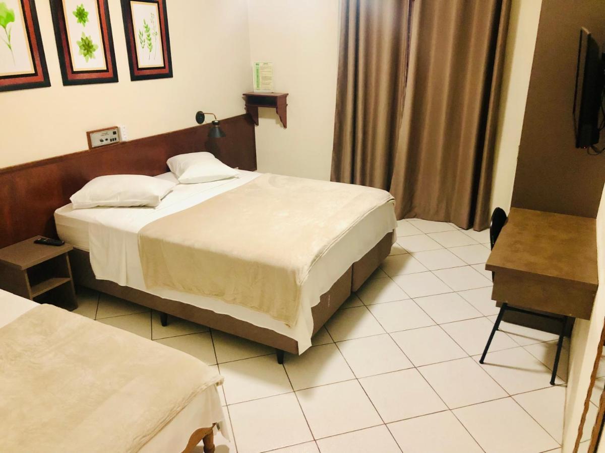 Hotel De Minas Каксамбу Екстериор снимка