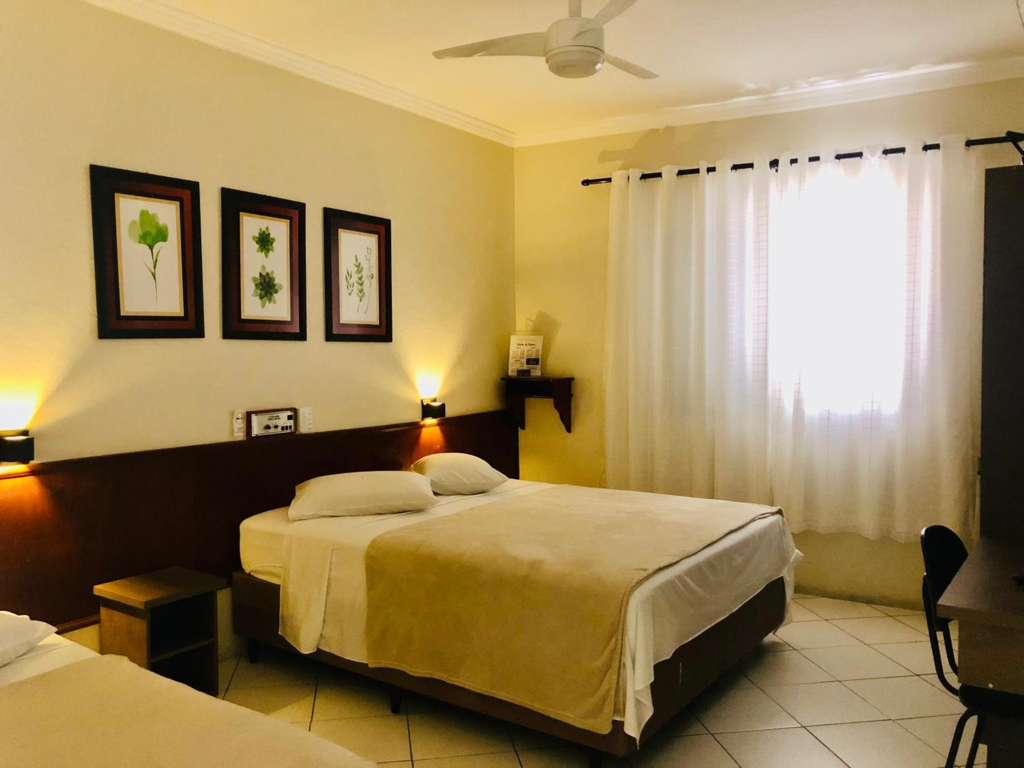 Hotel De Minas Каксамбу Екстериор снимка