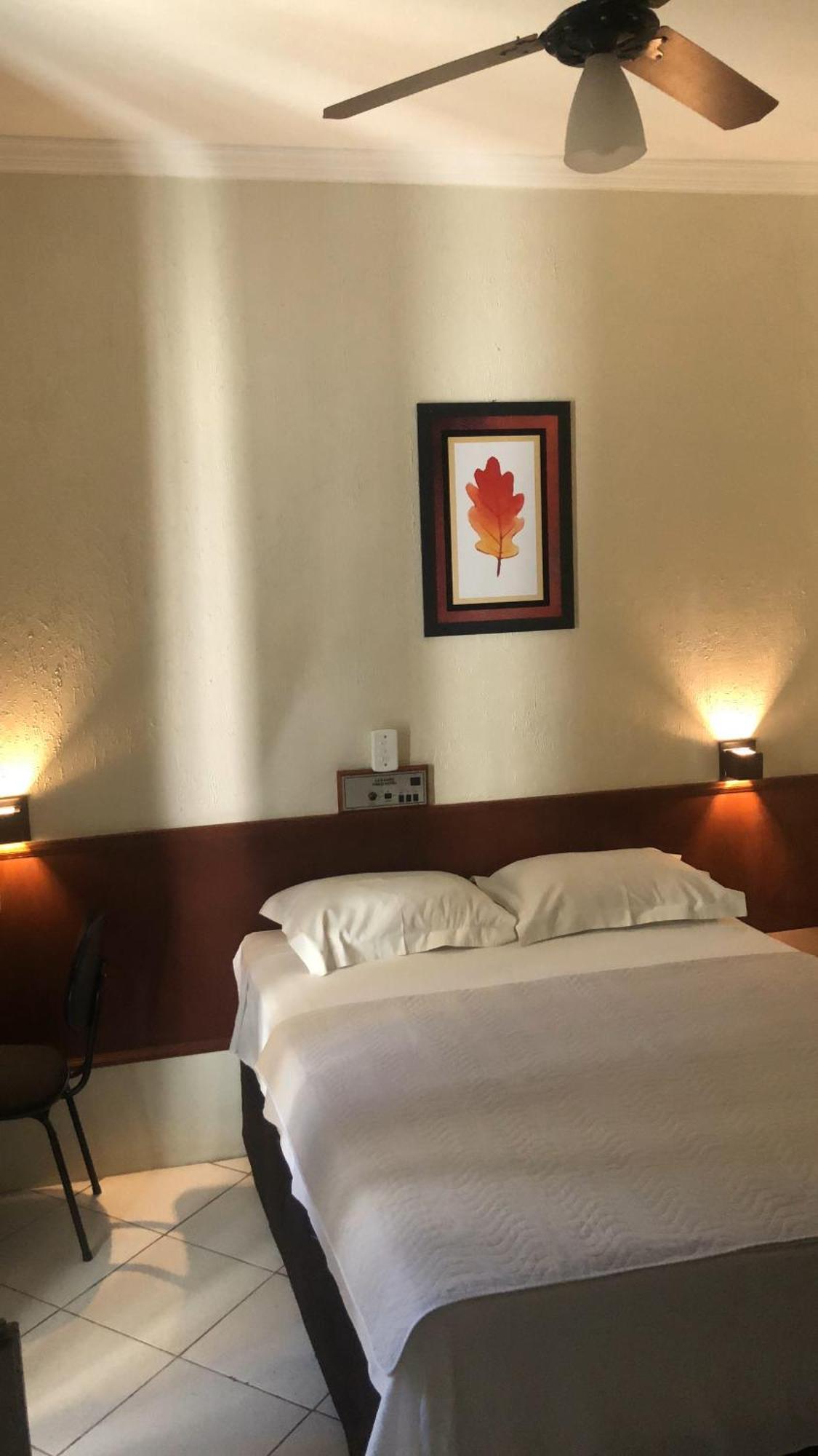 Hotel De Minas Каксамбу Екстериор снимка